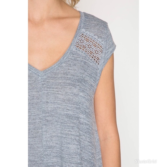 Last 1️⃣ Misty Blue Cap Sleeve Lace Trim Top - Picture 3 of 6